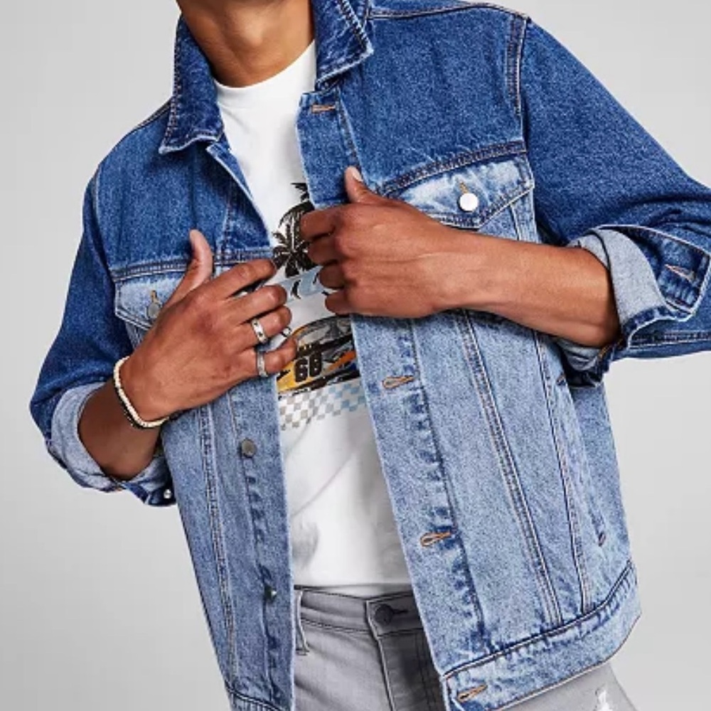 NWT Men's Two Tone Denim Jacket Size Large - Picture 1 of 9